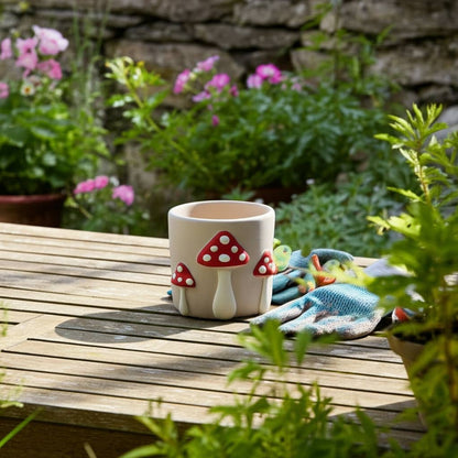 Red/White Magic Mushroom Applique Planter 6"