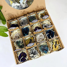 Load image into Gallery viewer, Crystal(s) - boxed
