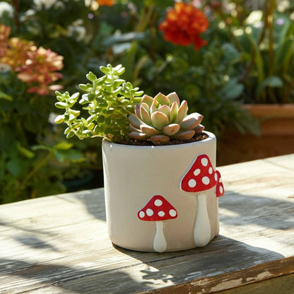 Red/White Magic Mushroom Applique Planter 6"