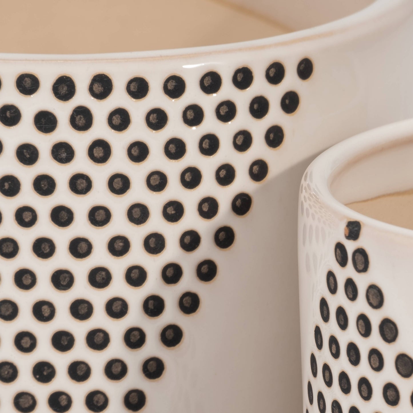 White Triangle Dots Planter